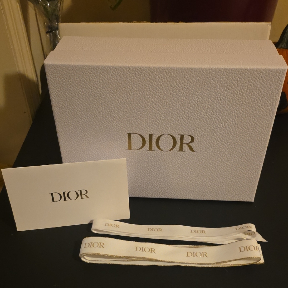 Dior Pebbled White Box with Gold Accents (W) Matching Ribbions.